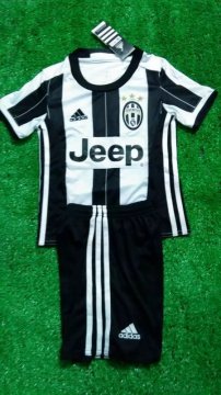 Kids 2016-17 Juventus Home Football Jersey Shirts Kit(Shirt+Shorts)
